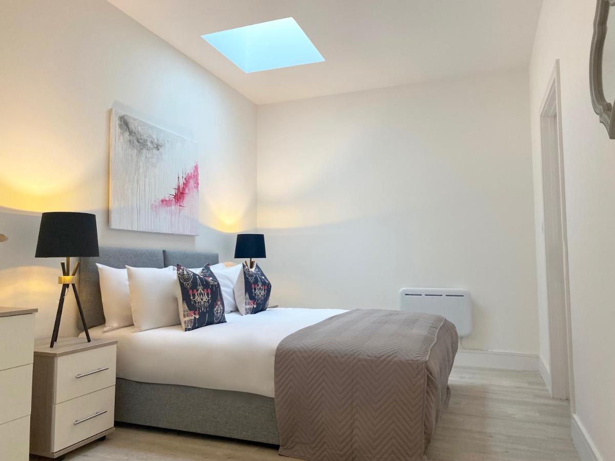 Peak At Fleet Heights Apartment Four ภายนอก รูปภาพ