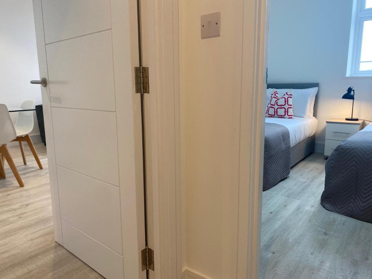 Peak At Fleet Heights Apartment Four ภายนอก รูปภาพ